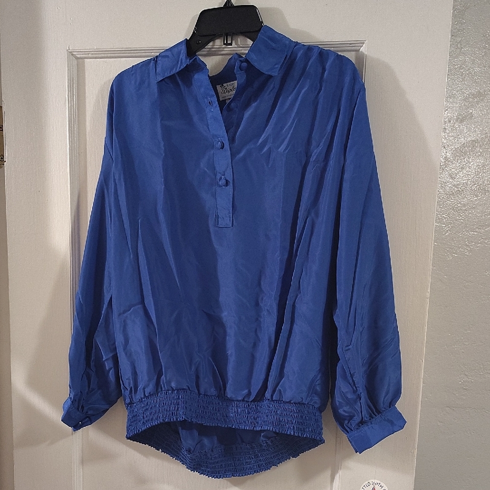 Chic Blue Button-Up Blouse
